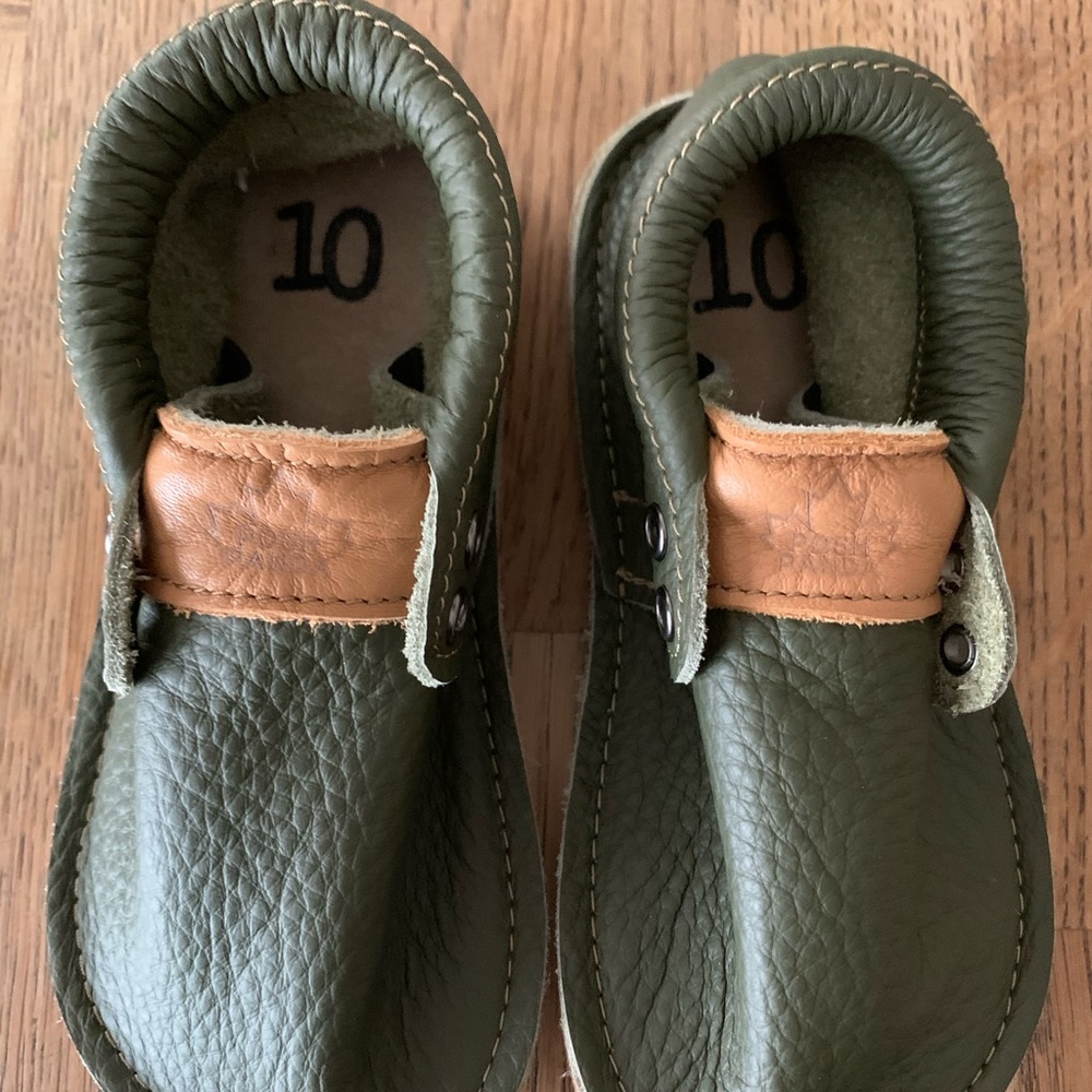 Kids size 10 posh panda Mocs